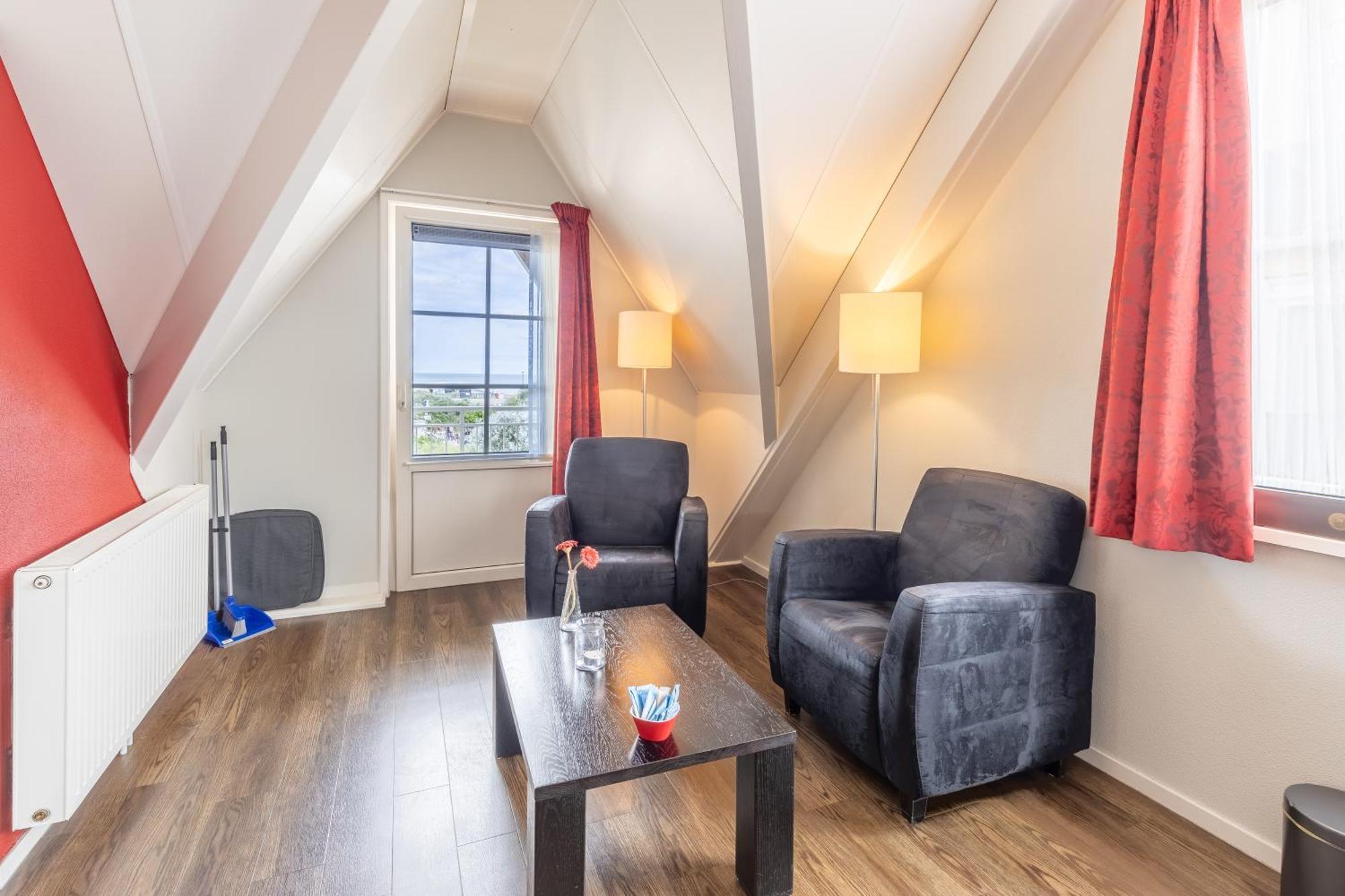 Huys Aan Zee Bed & Breakfast
