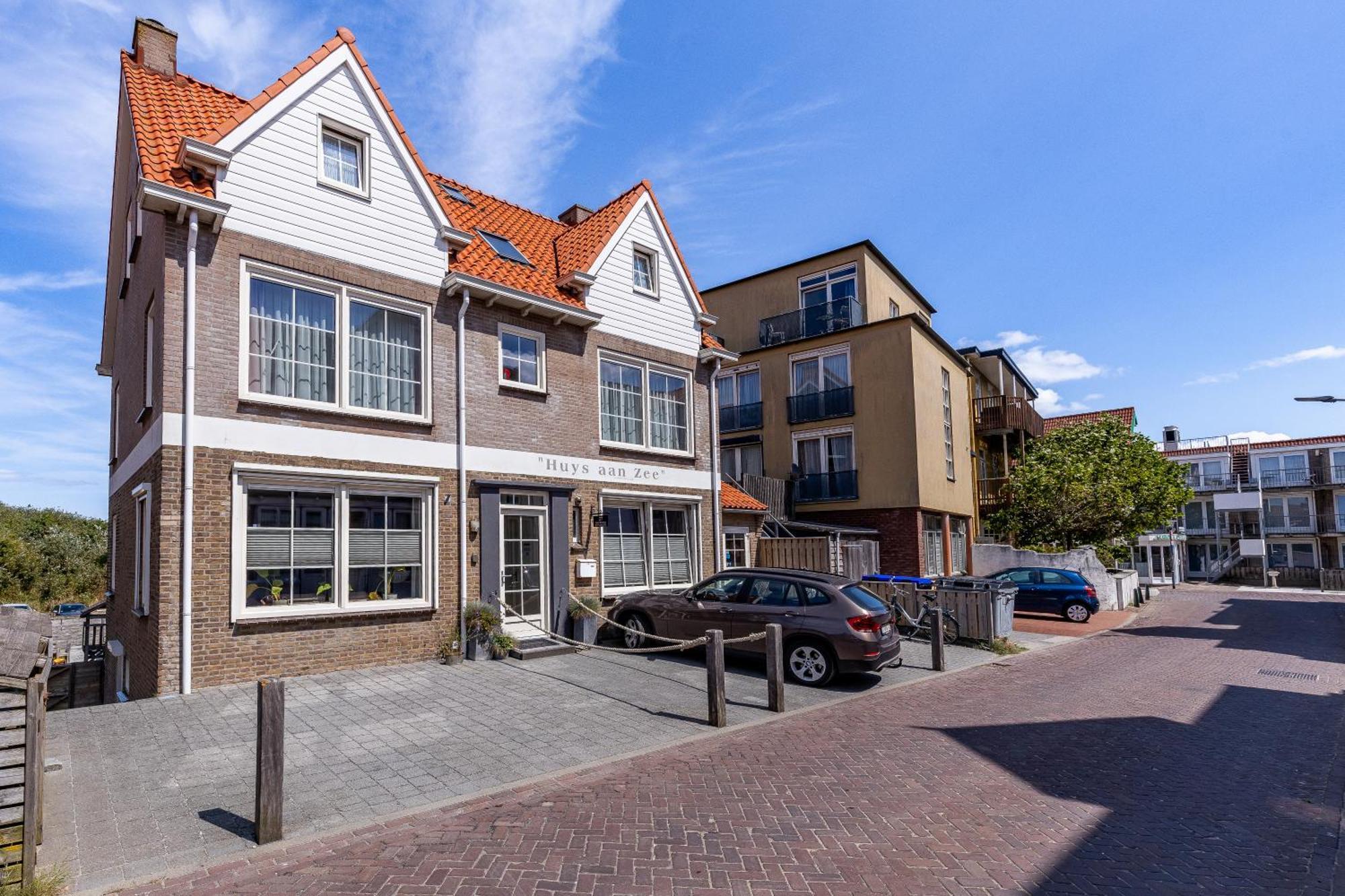 Bed & Breakfast Huys Aan Zee 4*